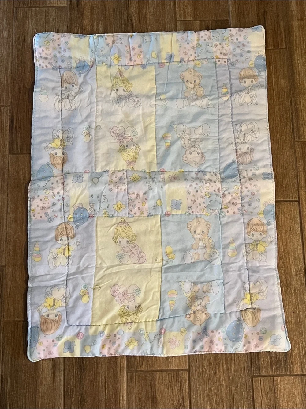 Precious moments vtg Baby Patchwork Crib Quilt - Pastel Blue & Yellow 40x29